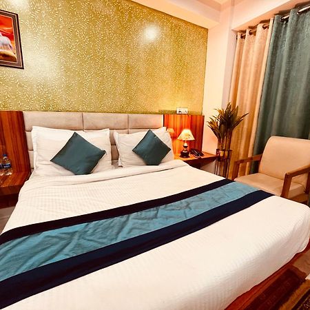 Hotel Golden Temple View By La Casa, Amritsar #Top Rated #Most Awarded #Swimming Pool #Prime Location #Luxury Rooms #Parking #Rooftop Cafe Exterior foto