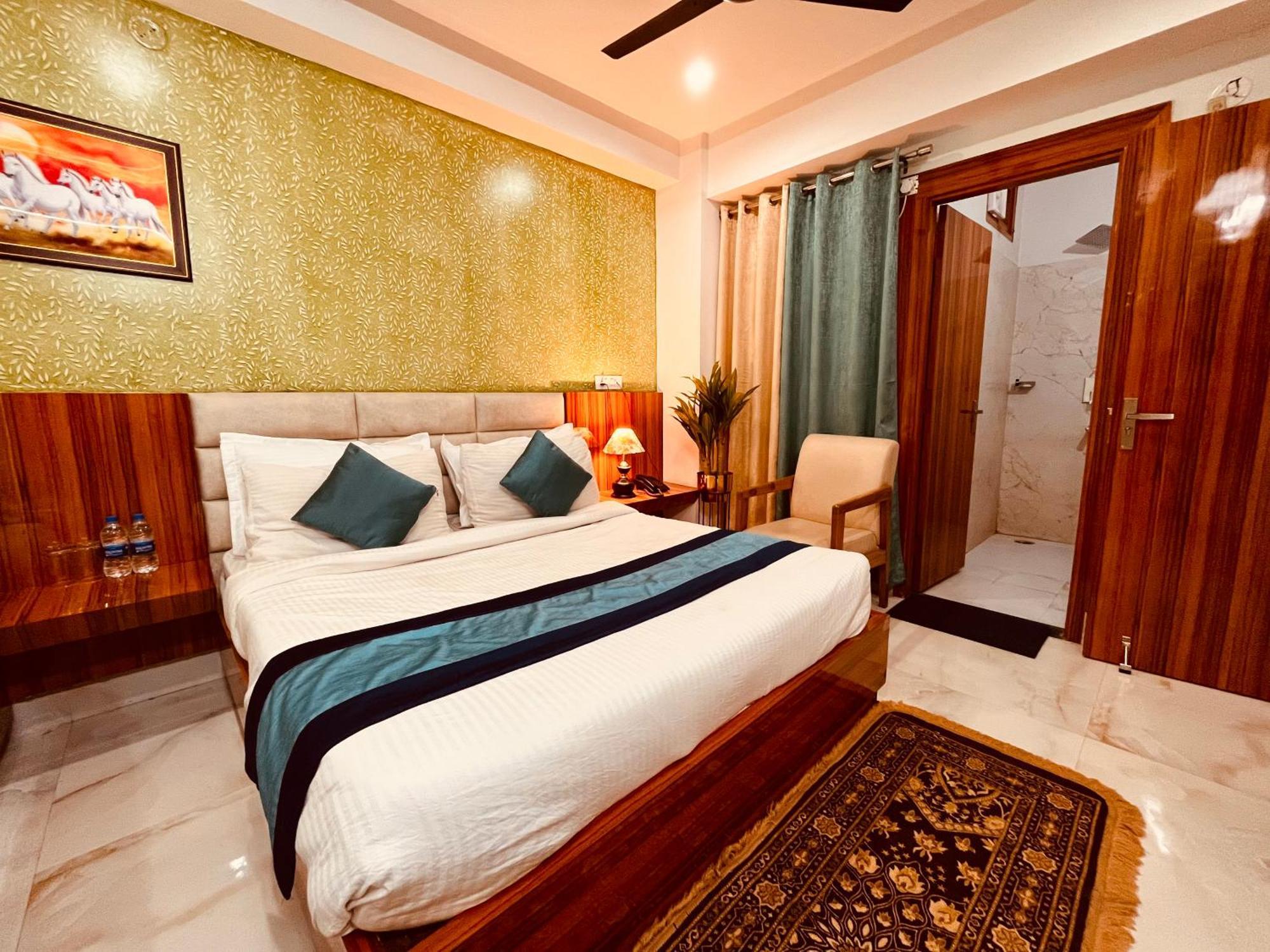 Hotel Golden Temple View By La Casa, Amritsar #Top Rated #Most Awarded #Swimming Pool #Prime Location #Luxury Rooms #Parking #Rooftop Cafe Exterior foto