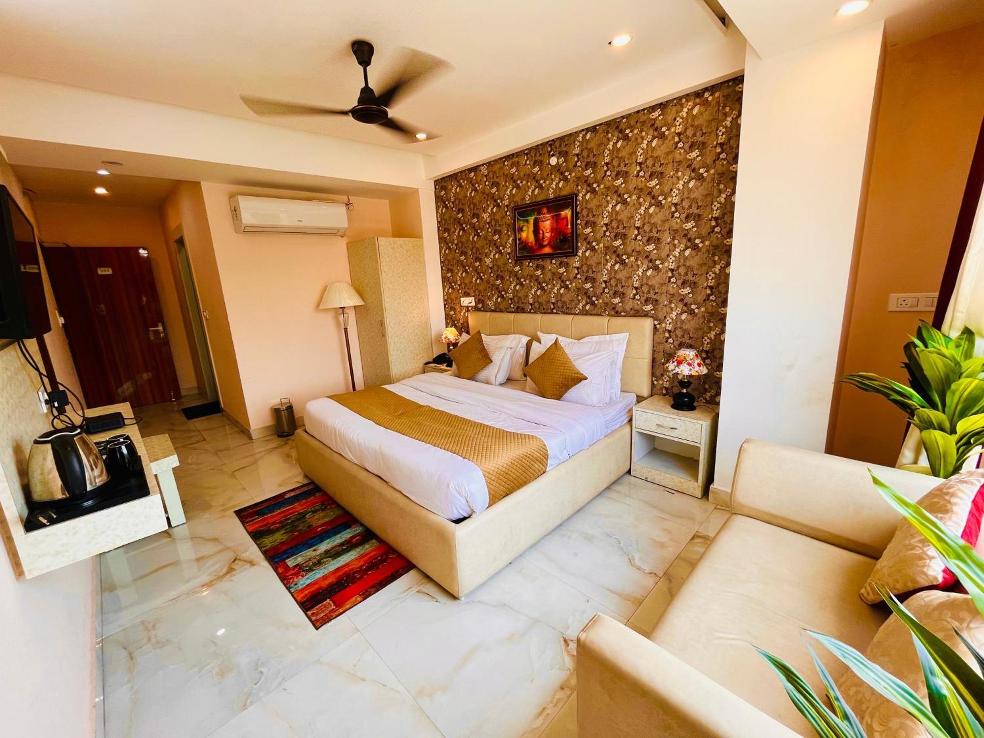 Hotel Golden Temple View By La Casa, Amritsar #Top Rated #Most Awarded #Swimming Pool #Prime Location #Luxury Rooms #Parking #Rooftop Cafe Exterior foto