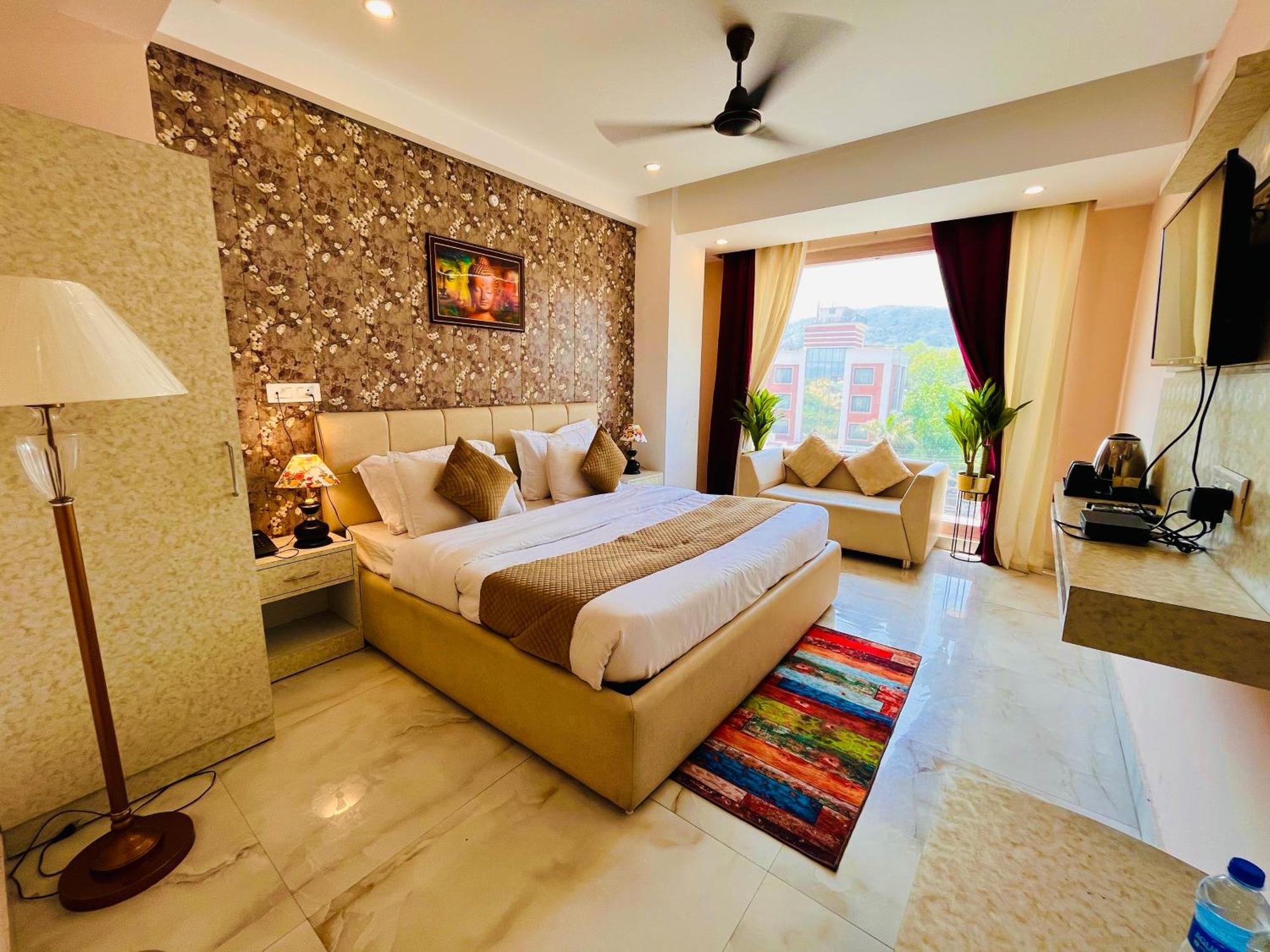 Hotel Golden Temple View By La Casa, Amritsar #Top Rated #Most Awarded #Swimming Pool #Prime Location #Luxury Rooms #Parking #Rooftop Cafe Exterior foto